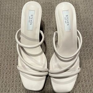 NEW Steve Madden backless nude heel